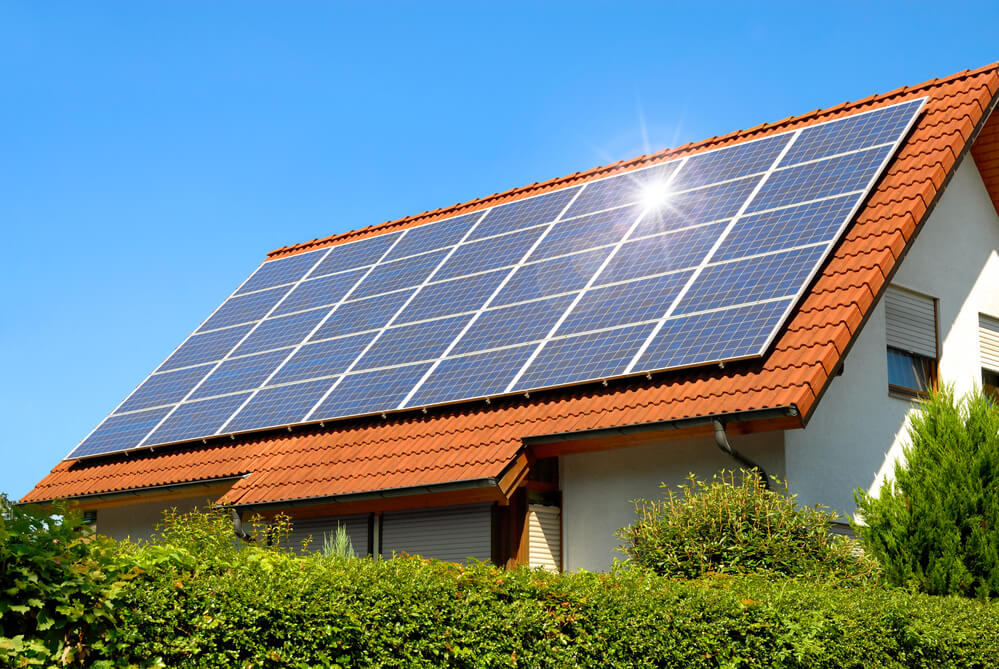 Energia solar em casa: Vantagens e desvantagens