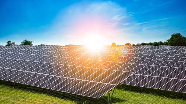 Painel solar: manutenção e preservação para ter eficiência